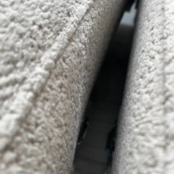 Kelebek Mobilya Kuşadası’nda Köşe Koltukta Eğik Sırt Ve Kumaş Toplanması Nedeniyle Değişim Talebi