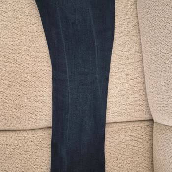 Mavi Mağazasında Kot Pantolonlarda Çizgilenme Ve Diz Bozulması, Değişim/İade Talebi