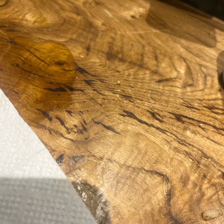 Hijyenik Olmayan Sucuk Ve İlgisiz Personel