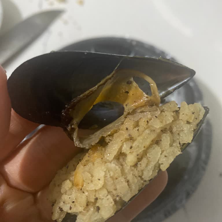 Midye Dolma Ürünün İçinde Midye Eti Yok