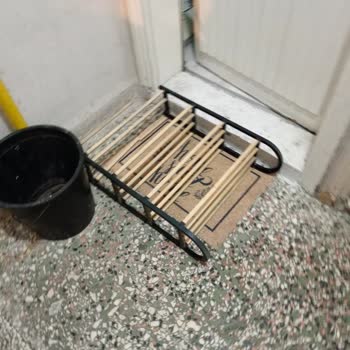 Komşu Engellemesi Ve Kapı Çarpması Nedeniyle Güvenlik Ve Huzur İhlali