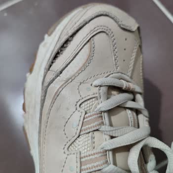 Skechers D'Lites Ayakkabımda Dikiş Atması, Değişim Ve İade Talebi