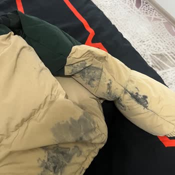 Boyalı Ve Kullanılmış Lacoste Montu İçin Ücret İadesi Talebi