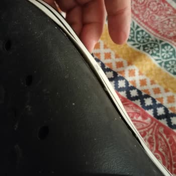 Kısa Sürede Deforme Olan Crocs Tarzı Terlik İçin Değişim Ve İade Talebi