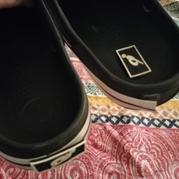 Kısa Sürede Deforme Olan Crocs Tarzı Terlik İçin Değişim Ve İade Talebi