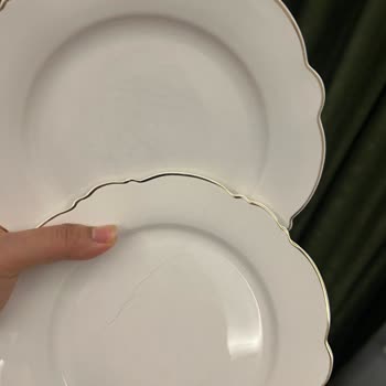 Karaca Züccaciye Kalitesine Uymayan Çizikli Tabak