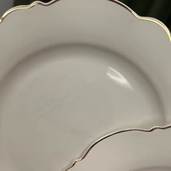 Karaca Züccaciye Kalitesine Uymayan Çizikli Tabak