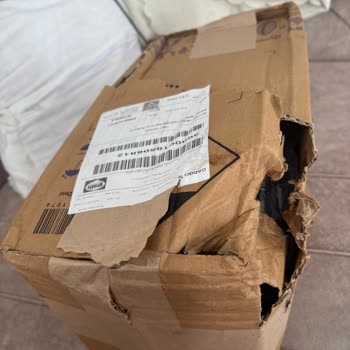 Kargo Hasarlı Teslim Edildi, Çözüm Bekleniyor