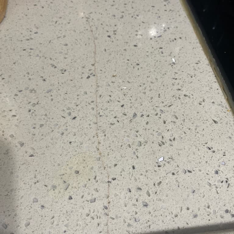 ÇimStone Mermer Tezgahındaki Sürekli Çatlak Ve Sızıntı Sorunu