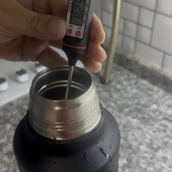 Stanley Termosu Etiketteki 45 Saat Sıcaklık Vaadini Tutmuyor