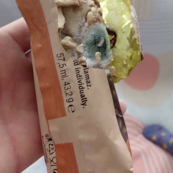 Magnum Mini Bademli Dondurmanın Küflü Çıkması Ve Ücret İadesi Talebi