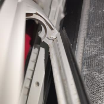 Roborock Robot Süpürge Ana Fırça Kapağı Kısa Sürede İki Kez Kırıldı, Garanti Reddi