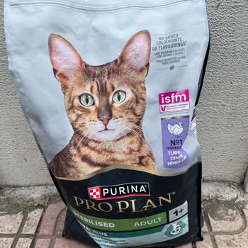 Mavi Reyon’dan Aldığım Pro Plan Kedi Maması Orijinal Değil Ve Cevap Yok