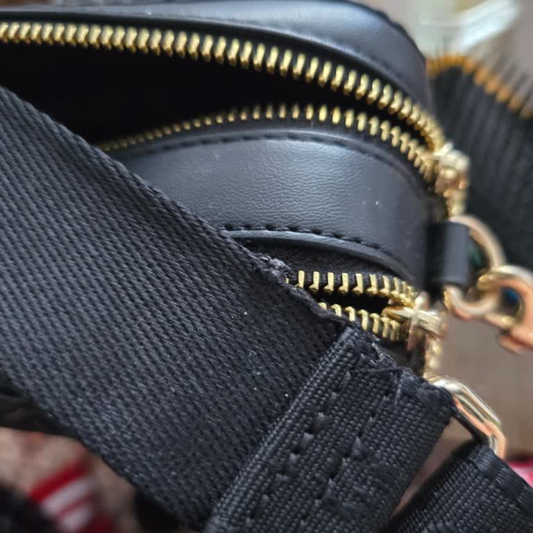 Tommy Çantasının Dikişleri Bir Ayda Ayrıldı Müşteri Hizmetleri Çözüm Sunmadı