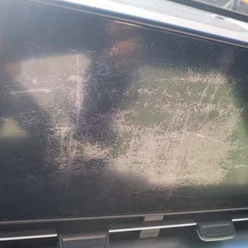 Garanti Kapsamındaki Multimedya Ekranı Değişimi İçin Üç Yıllık Bekleyiş