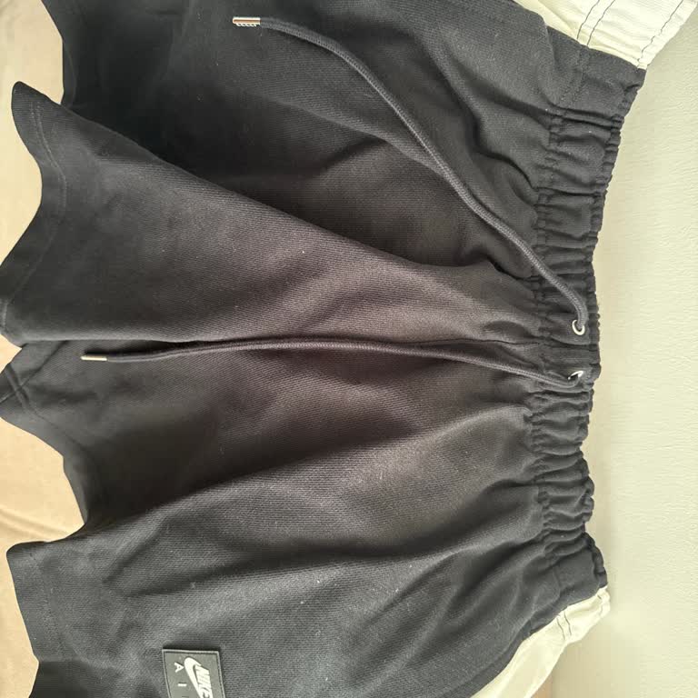 Nike Şortu Beden Uyumsuzluğu İçin Kolay İade Butonu Görünmüyor