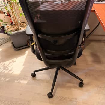 Kırılan Ergonomik Koltuklar Ve Cevapsız Müşteri Desteği