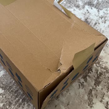 Hepsijet Kargoda Açık Kutu Ve Yırtık Ambalaj Şikayeti