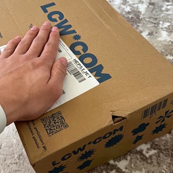 Hepsijet Kargoda Açık Kutu Ve Yırtık Ambalaj Şikayeti