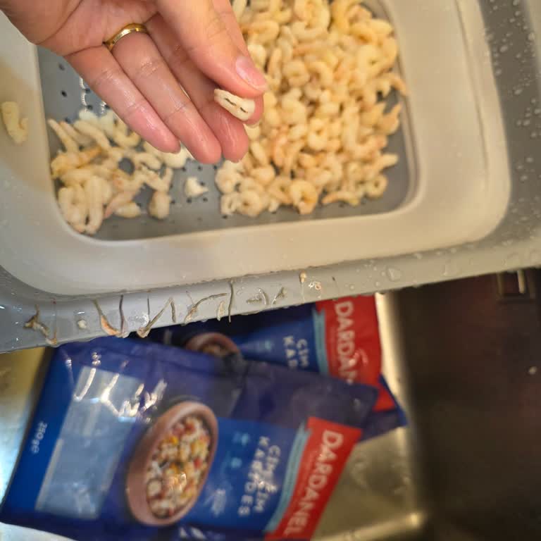 Hijyen Sorunu Ve Lezzetsiz Dondurulmuş Karides Üzerinden İade Talebi