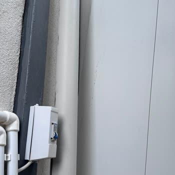 Uçay Mühendislik'in Tamamlanmamış Tesisatı, Isınmayan Petek Ve Yağmur Suyu Sızıntısı Şikayeti