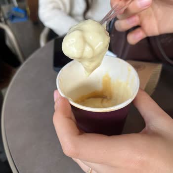 Kahve Dünyası Şubesinde Kaba Personel Ve Ürün Hazırlık Hataları