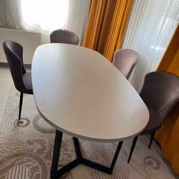 İstikbal Mağazasında Geciken Teslimat, Eksik Sandalyeler Ve Kalitesiz Ürün