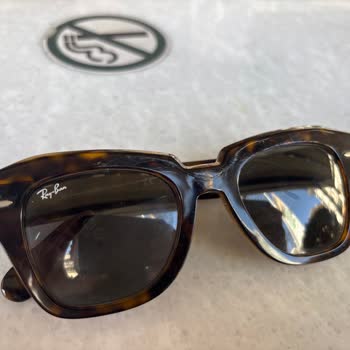 Rayban Çerçeve Kaplaması Soyulması Ve Garanti Reddi