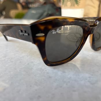 Rayban Çerçeve Kaplaması Soyulması Ve Garanti Reddi