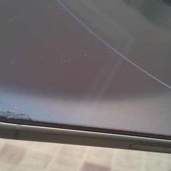 Kırılmaz Cam Çatladı Ve 1.800 TL İadesi Talep Ediliyor