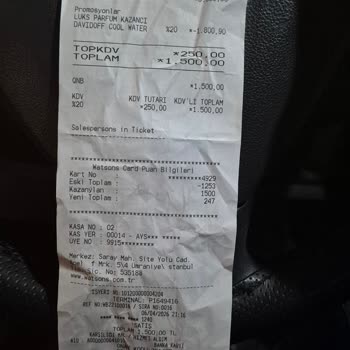 Yanlış Bilgilendirme Sonucu Kadın Parfümü Alındı Ve İade Reddedildi