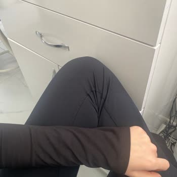 Renk Yanlışlığı Ve Dikiş Sorunlarıyla Kullanılamaz Yoga Taytı