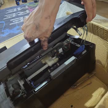Epson L3251 Yazıcım Parçalanmış Ve Kullanılamaz Şekilde Geri Döndü Yeni Cihaz Talebi