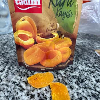 Son Kullanma Tarihi Geçmemiş Kayısının İçinde Kurt Çıktı Çocuk Sağlığı Tehlikede