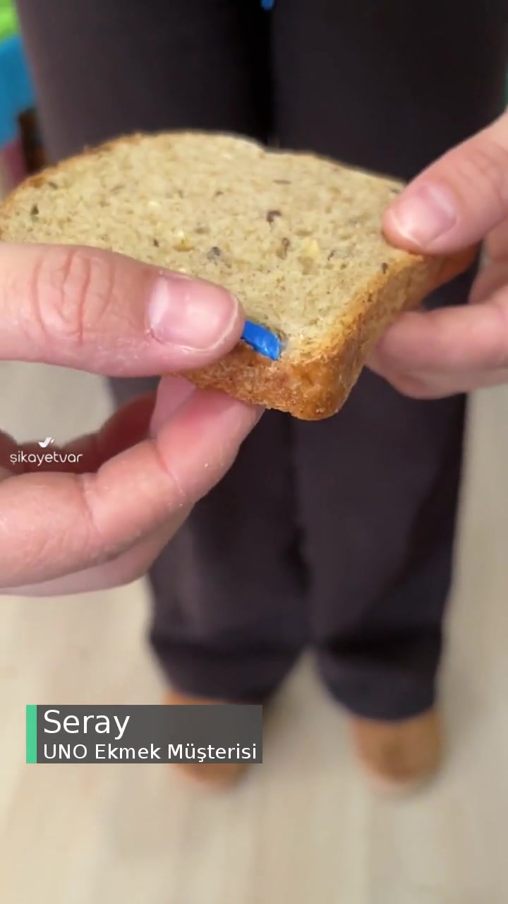 UNO Premium Tam Tahıllı Ekmekte Yabancı Madde! videonun kapak resmi