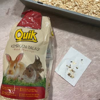 Quik Pet Food Kemirgen Ürününde Hijyen Sorunu Ve Böcek Yumurta İddiaları