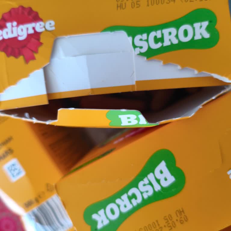 Kırık Kutu Ve Açık Paketleme Evcil Hayvan Ürünü Şikayeti