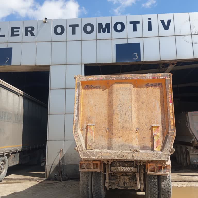 Mübarekler Otomotiv Personel Ve Yöneticileri Çok Kaba