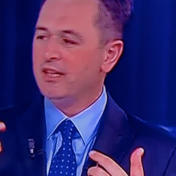 Media Markt'tan Kırmızı Tonlu Panel Arızalı QLED Televizyon Ve İlgisiz Servis