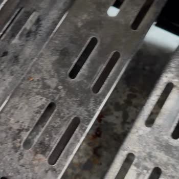 Landmann Barbeküde Boya Dökülmesi Ve Sağlık Riski: Değişim Talebi