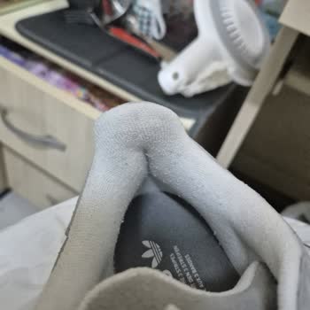 Kısa Sürede Deforme Olan Adidas Ayakkabısının Değişim Talebi Reddedildi