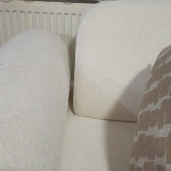 Ayıplı Koltuk Takımı Ve Teslim Edilmeyen Tavan Aydınlatması İçin İzmir Bio Yapı Kelebek Mobilya Bayisinden Tam Değişim Ve İade Talebi