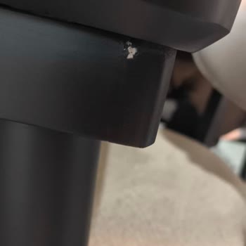 Masa Takımındaki Deformeler Ve Cevapsız Mağaza İletişimi