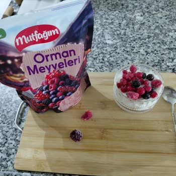 BİM Dondurulmuş Orman Meyvelerinde Saç Kılı Bulunması Sağlık Endişesi Yarattı