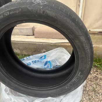 Neumáticos Hankook Ventus S1 Evo 3 con grietas y desgaste prematuro