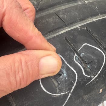 Neumáticos Hankook Ventus S1 Evo 3 con grietas y desgaste prematuro
