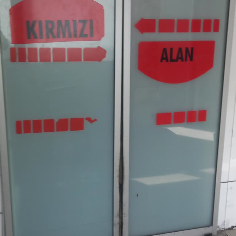 Acil Serviste Yatak Ve Tekerlekli Sandalye Eksikliği