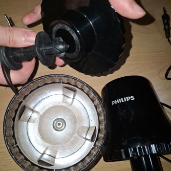 Philips Doğrayıcı Üçüncü Kullanımda Plastik Parça Arızası Ve Yüksek Tamir Ücreti