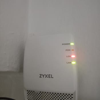 Evimde Tek Dairede Sürekli İnternet Kesintisi Ve Ücret İadesi Talebi