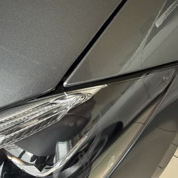 Mercedes C200 Far Camı Çatlakları Garanti Kapsamında Hızlı Onarım Talebi